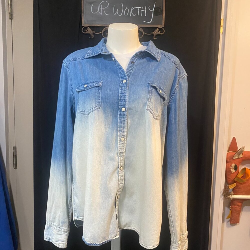 American Eagle Blue Ombre Snap Button Down Shirt Size XL